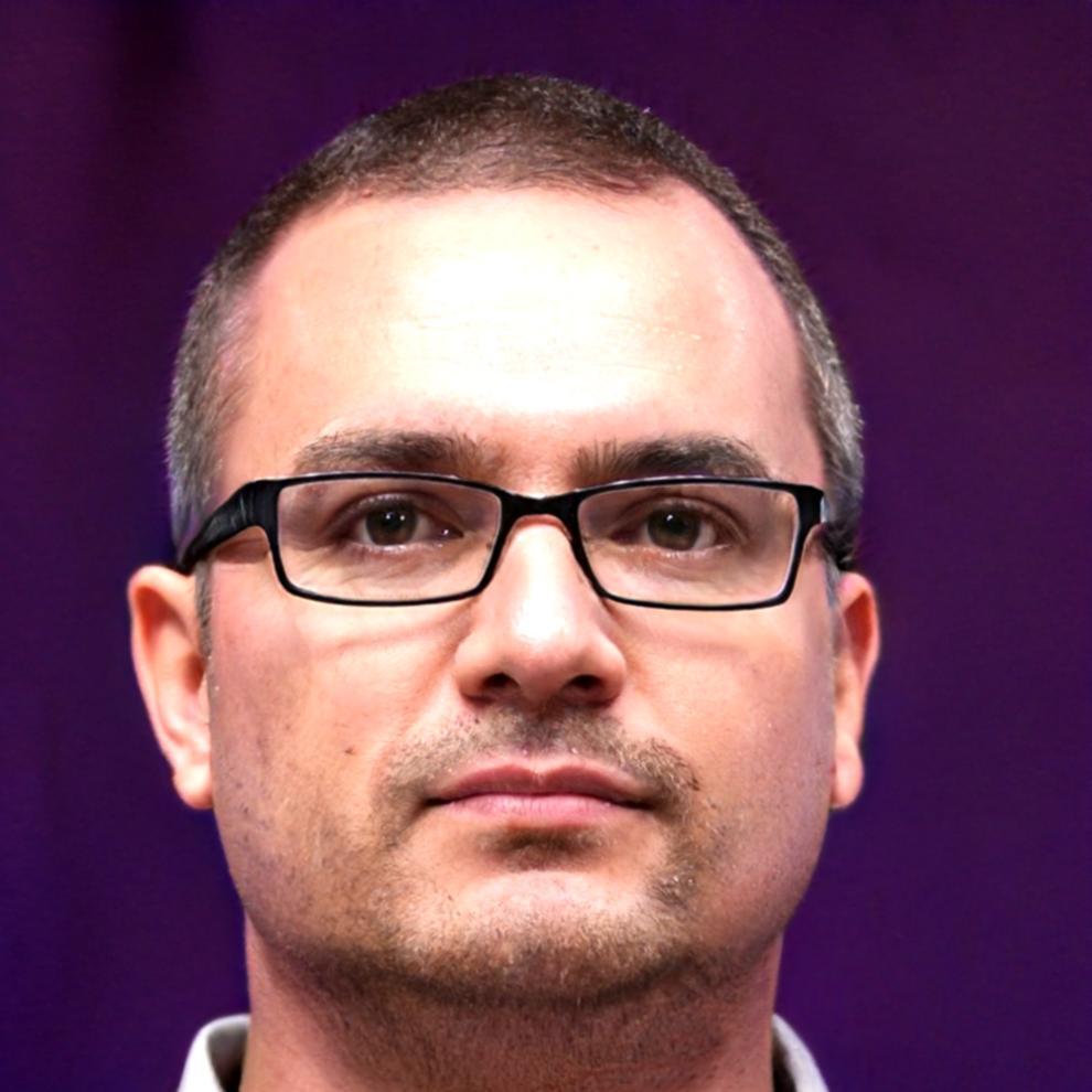 Portrait de Marc Dubois, expert en finance d'entreprise